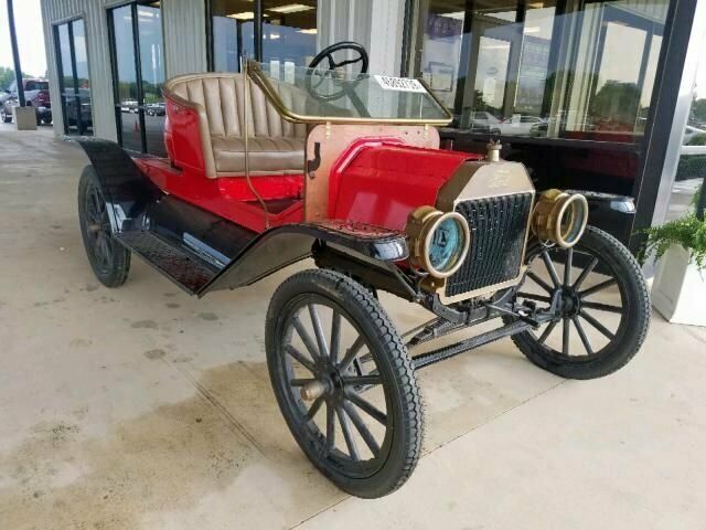 1918 Ford Model T Coupe