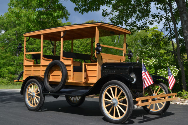 1921 Ford Model T oak
