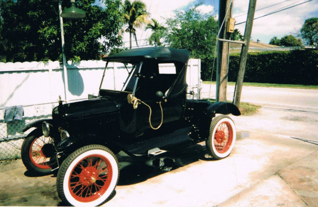 1925 Ford Model T Convertible