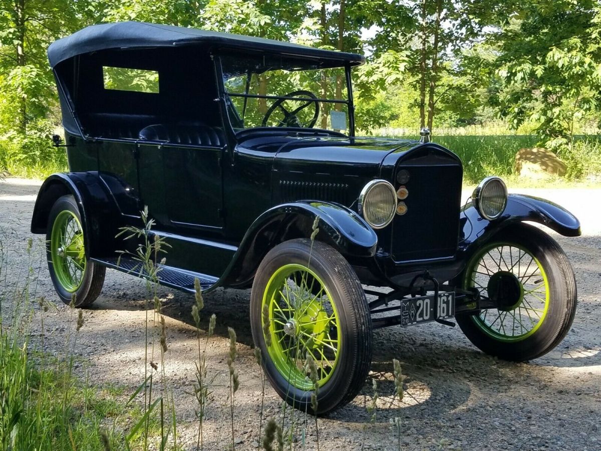 1926 Ford Model T pinstripe