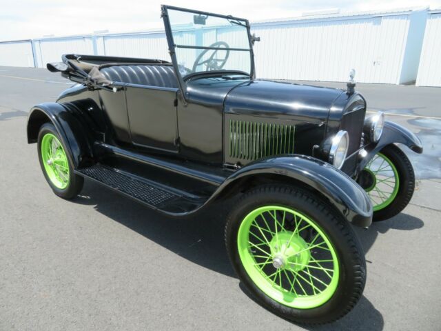 1927 Ford Model T RUNABOUT