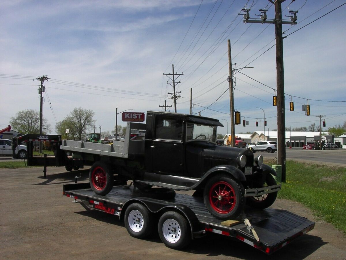 1928 Ford F-100