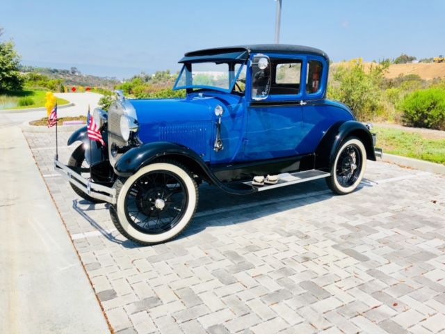 1928 Ford Model A Deluxe