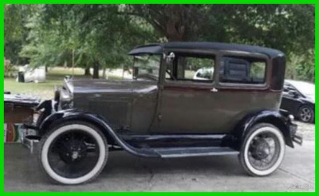 1929 Ford Model A 2-Door Coupe