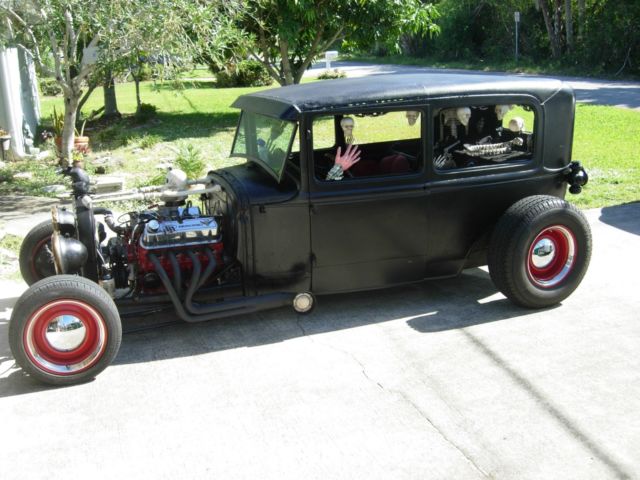 1930 Ford 2 door sedan rat rod
