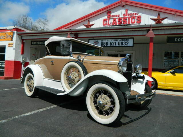 1930 Ford Model A Deluxe Roadster Convertible
