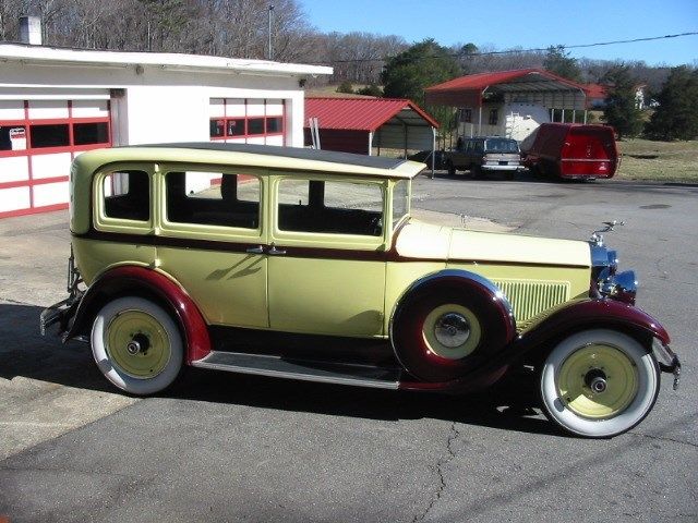 1930 Packard 726 touring sedan standard