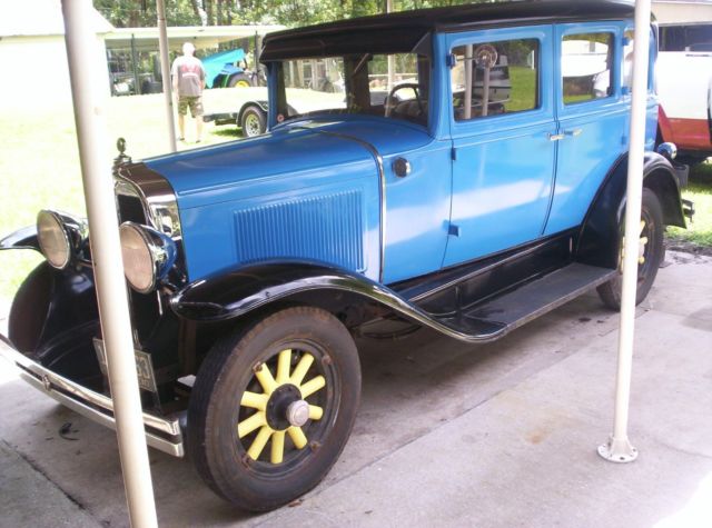 1930 Pontiac Sedan