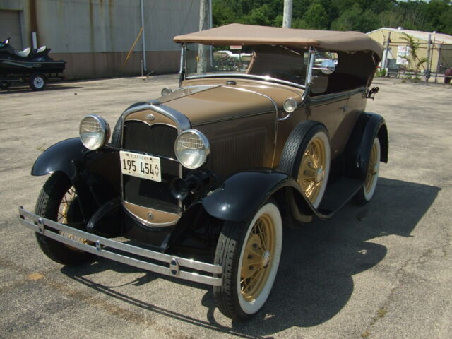 1931 Ford Model A 2 door Deluxe Phaeton