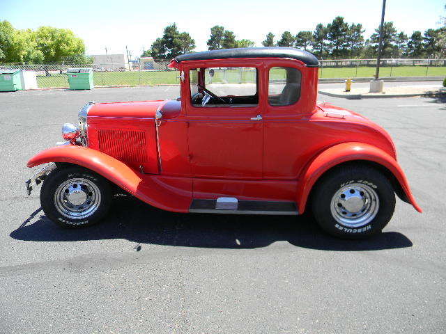 What are some specifications of the 1931 Ford Model A Coupe?