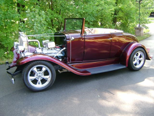 1931 Pontiac roadster street rod