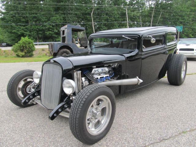 1932 Chevrolet DELUXE SEDAN