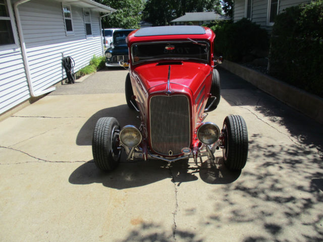 1932 Ford 2 Door Street Rod
