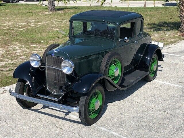 1932 Ford "B" Coupe