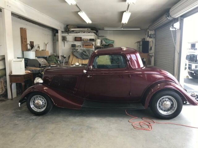 1933 Ford 3 window coupe Deluxe