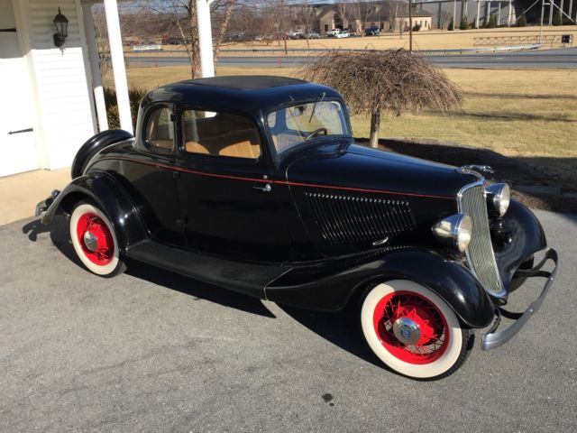 1933 Ford Model 18 5 Window Coupe