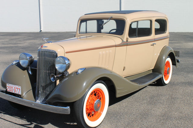 1933 Pontiac Super 8 2dr Standard
