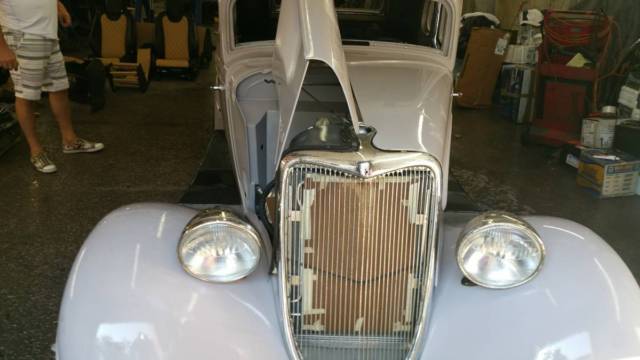 1934 Ford 5 window coup