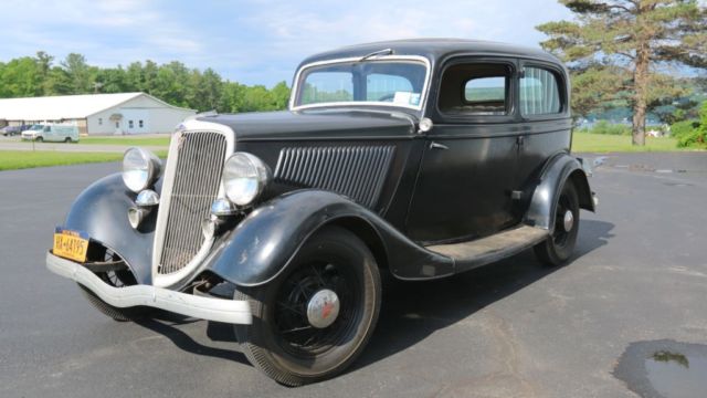 1934 Ford Other Deluxe 2 Door Sedan