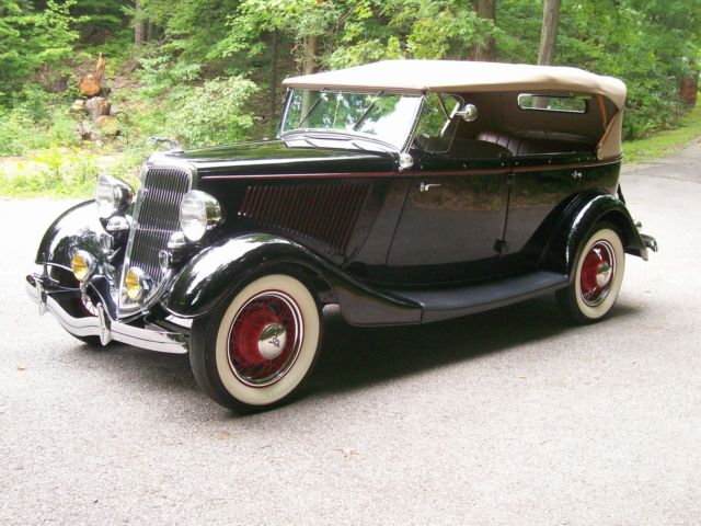 1934 Ford PHAETON CONVERIBLE