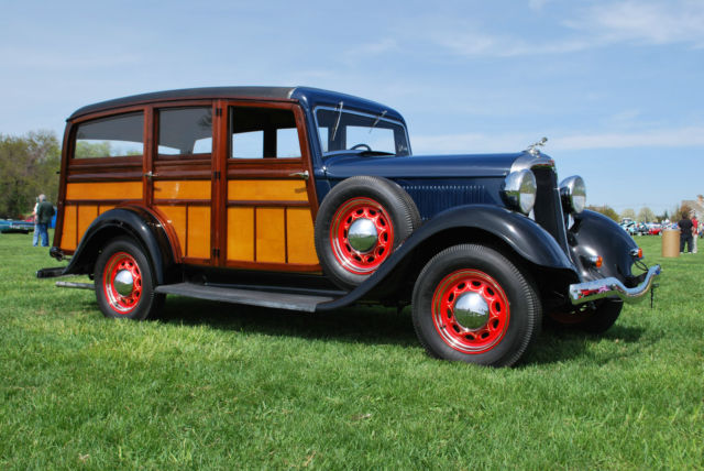 1935 Dodge Woodie wagon