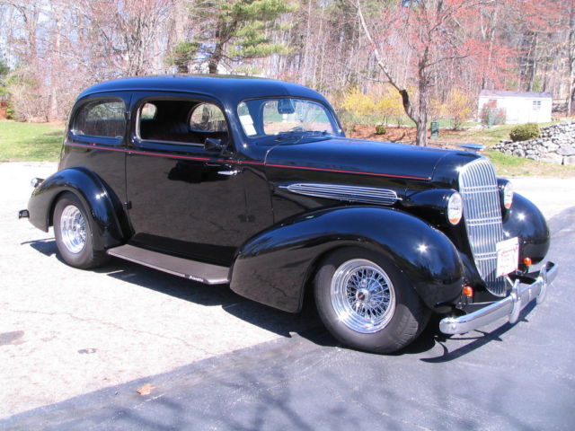 1935 Oldsmobile L35 Coupe Gangster
