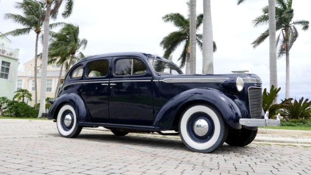 1936 Chrysler Royal