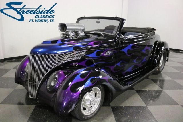 1936 Ford Cabriolet --