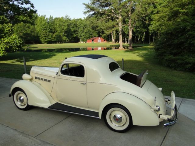 1936 Packard Model 120-B