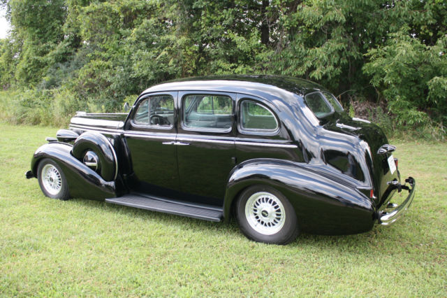 1937 Buick Special (Straight Eight)