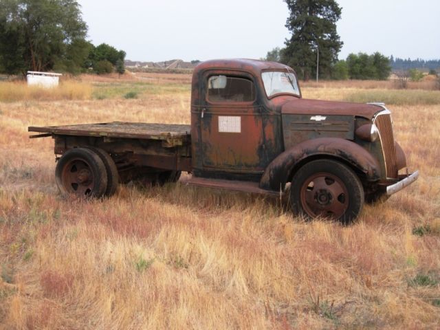 1937 Chevrolet SB 1 &1/2 ton 131.5 inch wheelbase