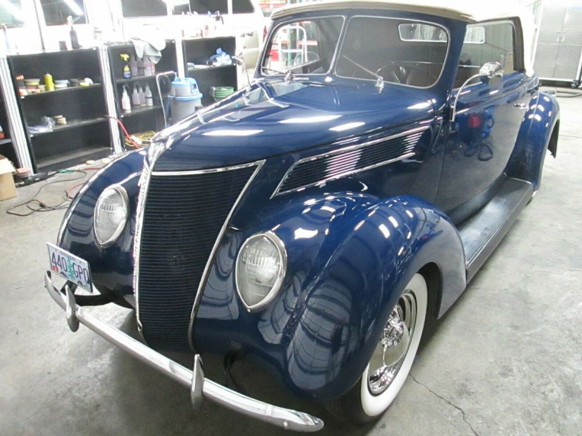 1937 Ford model 78
