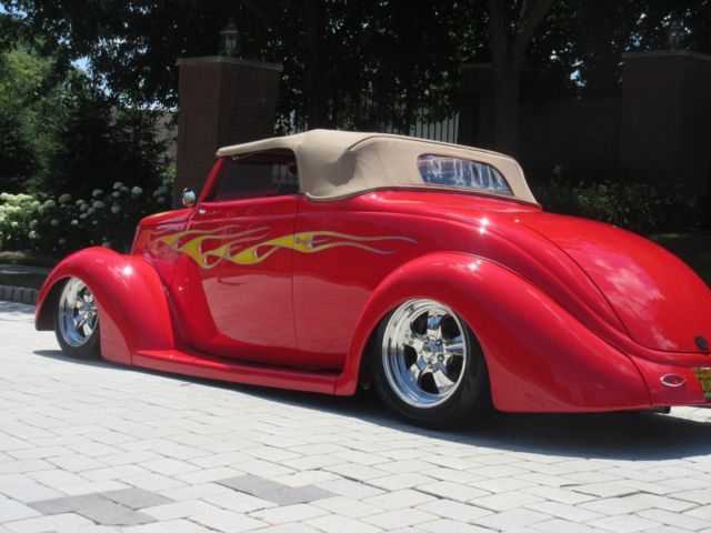 1937 Ford CONVERTIBLE STREET ROD / HOT ROD