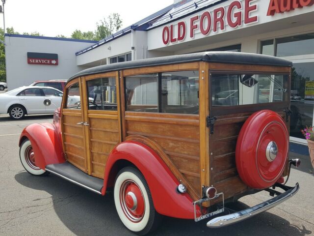 1937 Ford Station Wagon Woodie