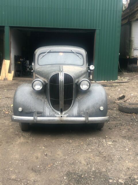 1938 Plymouth Deluxe
