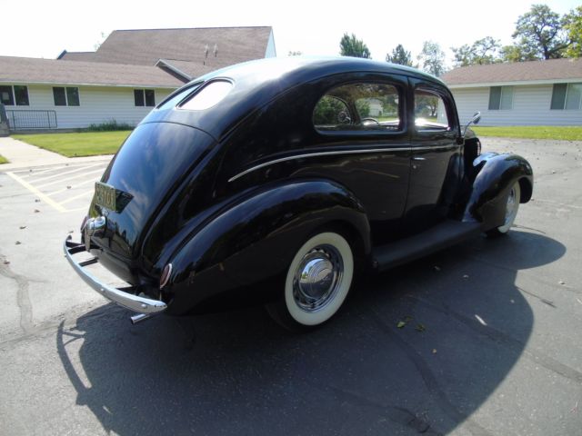 1939 Ford Standard Tudor