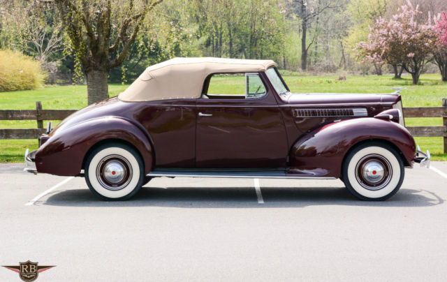 1939 Packard 115 Convertible Coupe