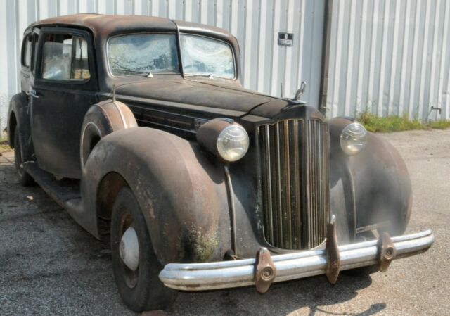 1939 Packard Model 1708