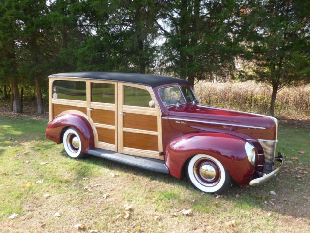 1940 Ford WOODIE WAGON DELUXE