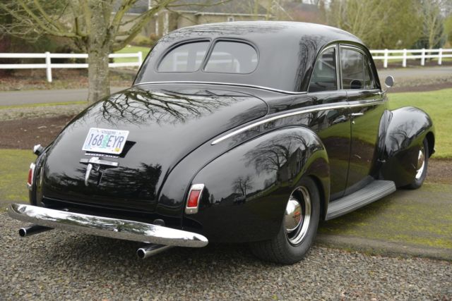 1940 Ford 8 Sedan Coupe