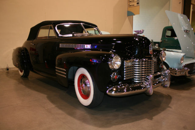 1941 Cadillac 62 SERIES CONVERTIBLE