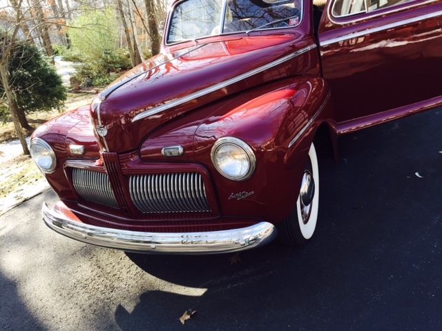 1942 Ford SUPER DELUXE COUPE