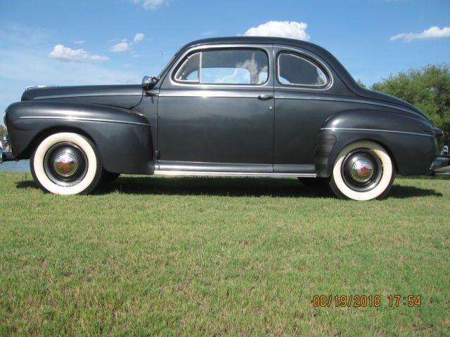 1946 Ford Coupe Deluxe