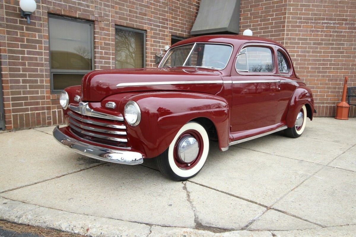 1946 Ford Super Deluxe - V8