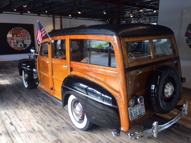1946 Ford Super Deluxe Woodie Wagon