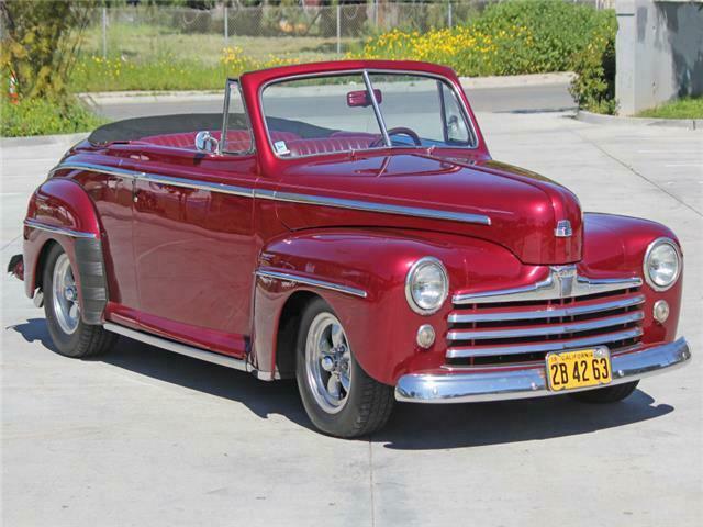 1948 Ford Deluxe --