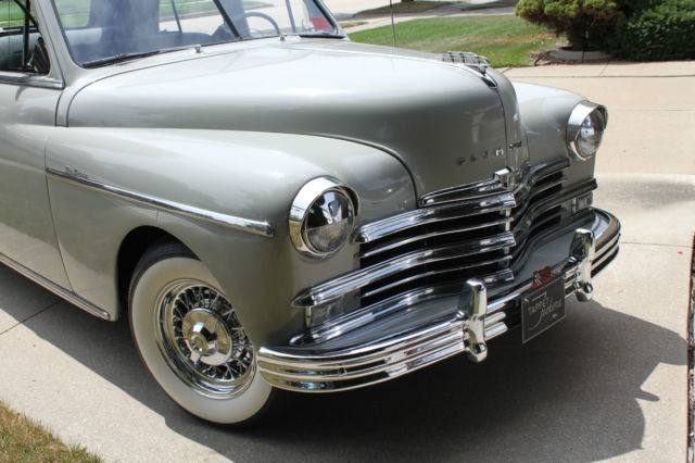 1949 Plymouth  DELUXE