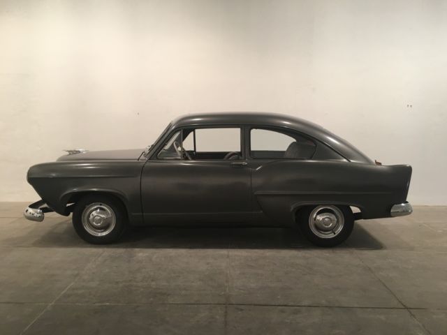 1951 Other Makes Deluxe 2-door coupe