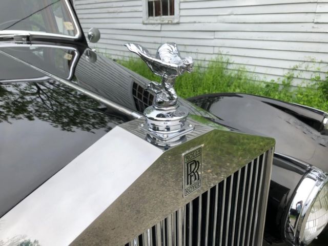 1951 Rolls-Royce silver wraith --
