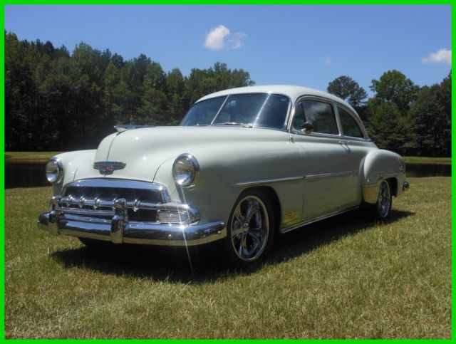 1952 Chevrolet Deluxe Styleline Coupe